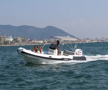 gommone-predator-680-16