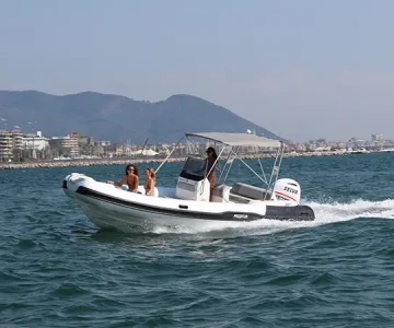 gommone-predator-680-16